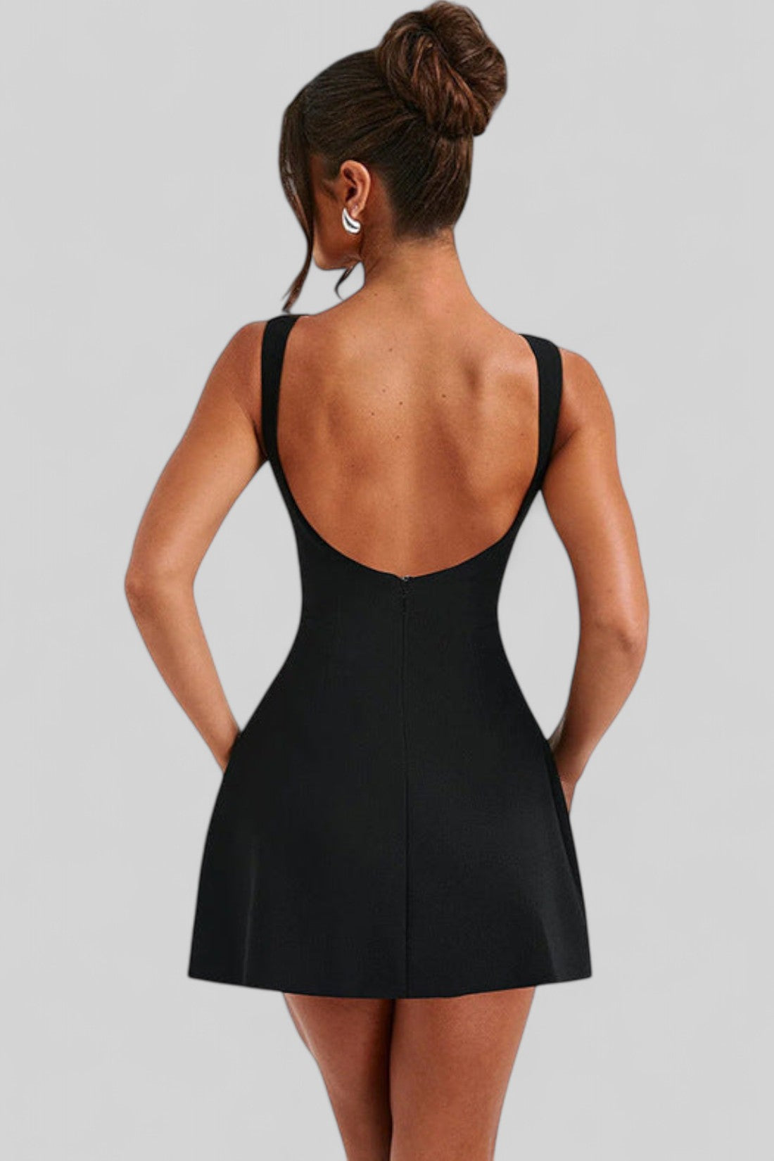 Sexy Slim-Fitting Backless Dress