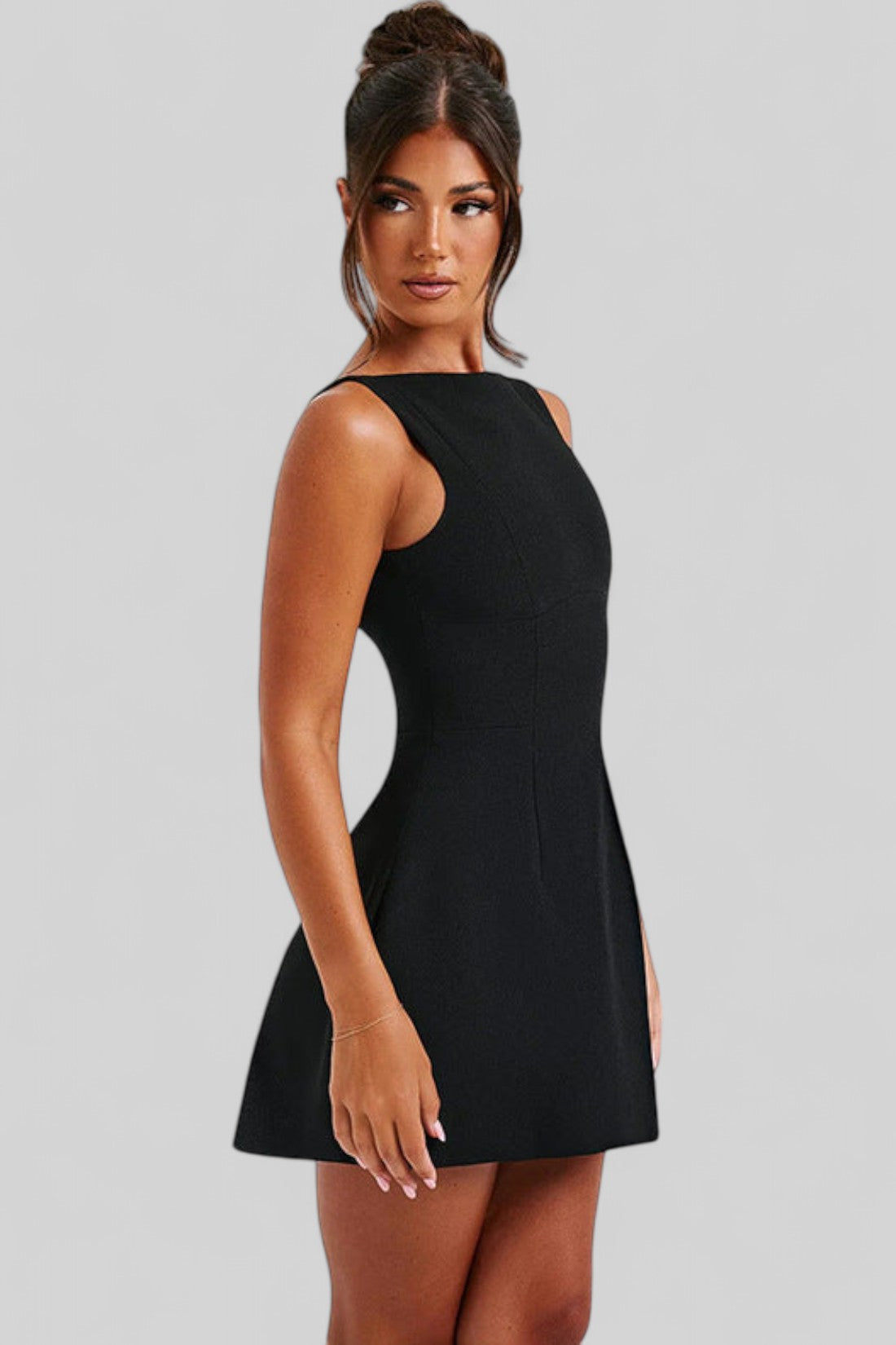 Sexy Slim-Fitting Backless Dress