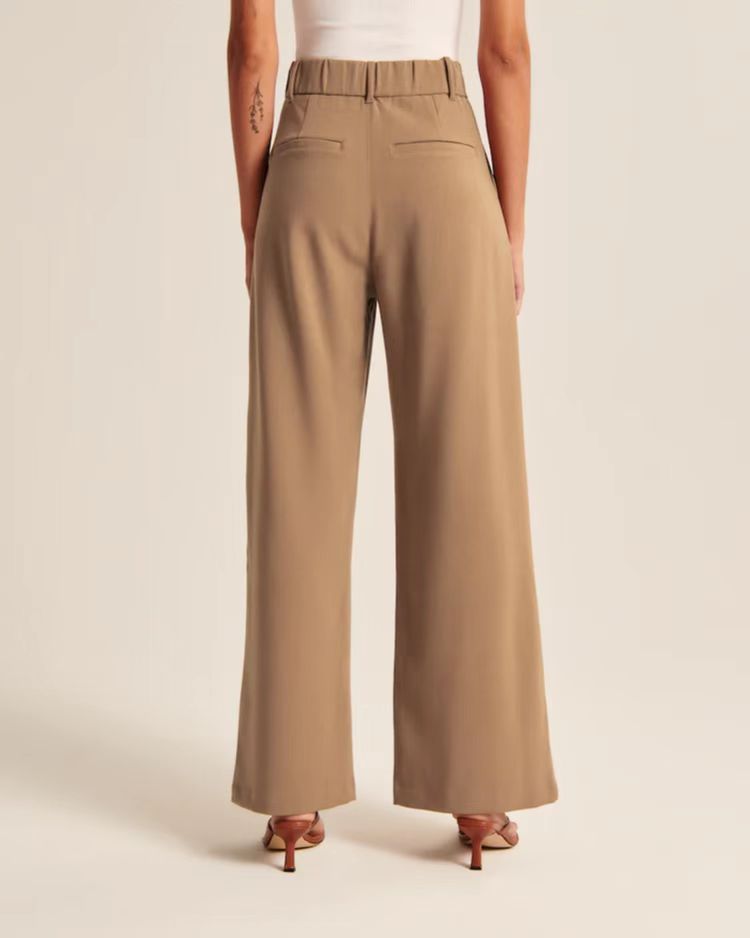 High-Waist Wide-Leg Trousers with Pockets